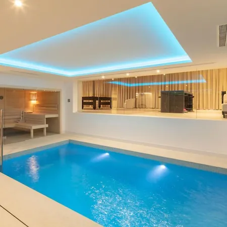 Hotel Luxury In Nueva Andalucia