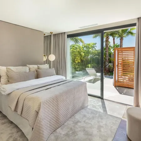 Luxury In Nueva Andalucia 4*