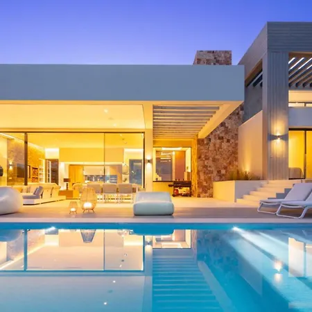 Hotel Luxury In Nueva Andalucia 4*